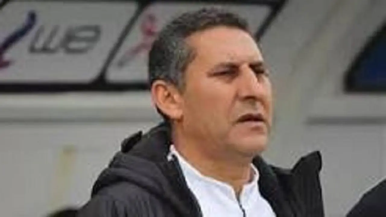 مدرب ناشئي مصر يوجه انتقادات حادة لأداء فريقه بعد الفوز على ليبيا